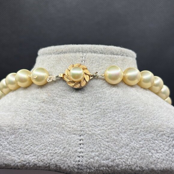 Vintage Majorica Pearl Necklace 22" Timeless Elegance From Spain 9mm Silk Knots - Picture 7 of 12